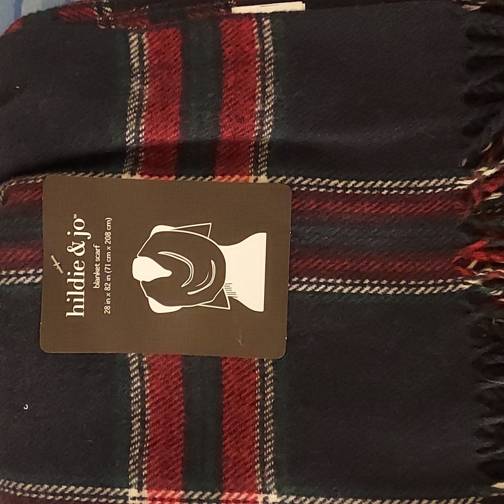 Scarf navy red green plaid